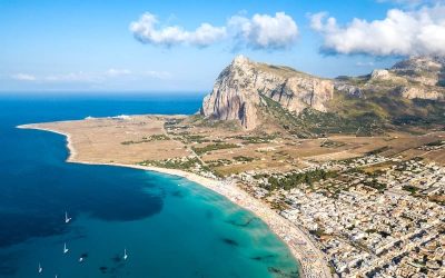 Découvrez San Vito Lo Capo : plages, escalade et saveurs siciliennes en un seul lieu